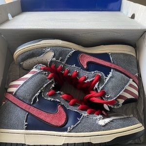 Nike SB “Born in the USA” w/ box & 2nd laces